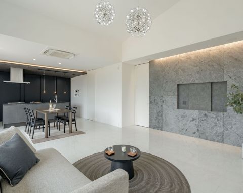 勾配天井のある ホテルライクな　HIRAYA LIFE 写真